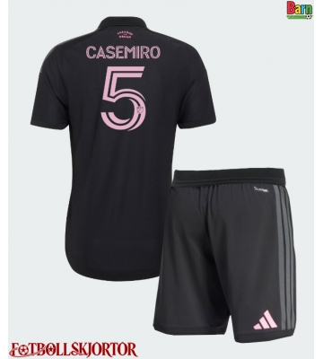 Inter Miami Casemiro #5 Borta Kläder Barn 2026-27 Kortärmad (+ Korta byxor)